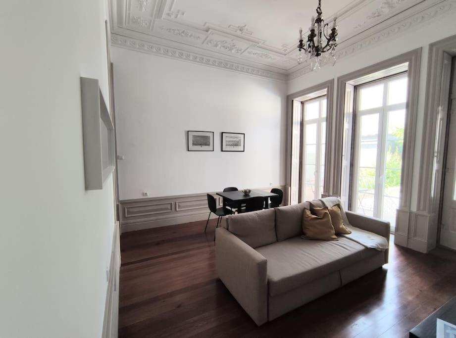 Alvares Cabral Apartamento C Apartment Porto Exterior photo