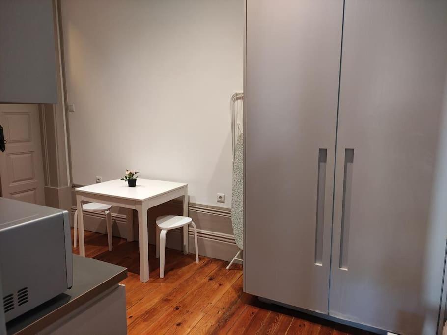 Alvares Cabral Apartamento C Apartment Porto Exterior photo