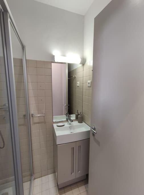Alvares Cabral Apartamento C Apartment Porto Exterior photo